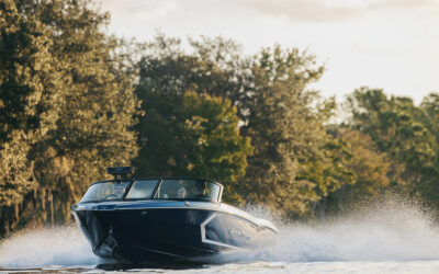 Qu’est-ce qu’un vrai bateau de wake (wake boat) ?