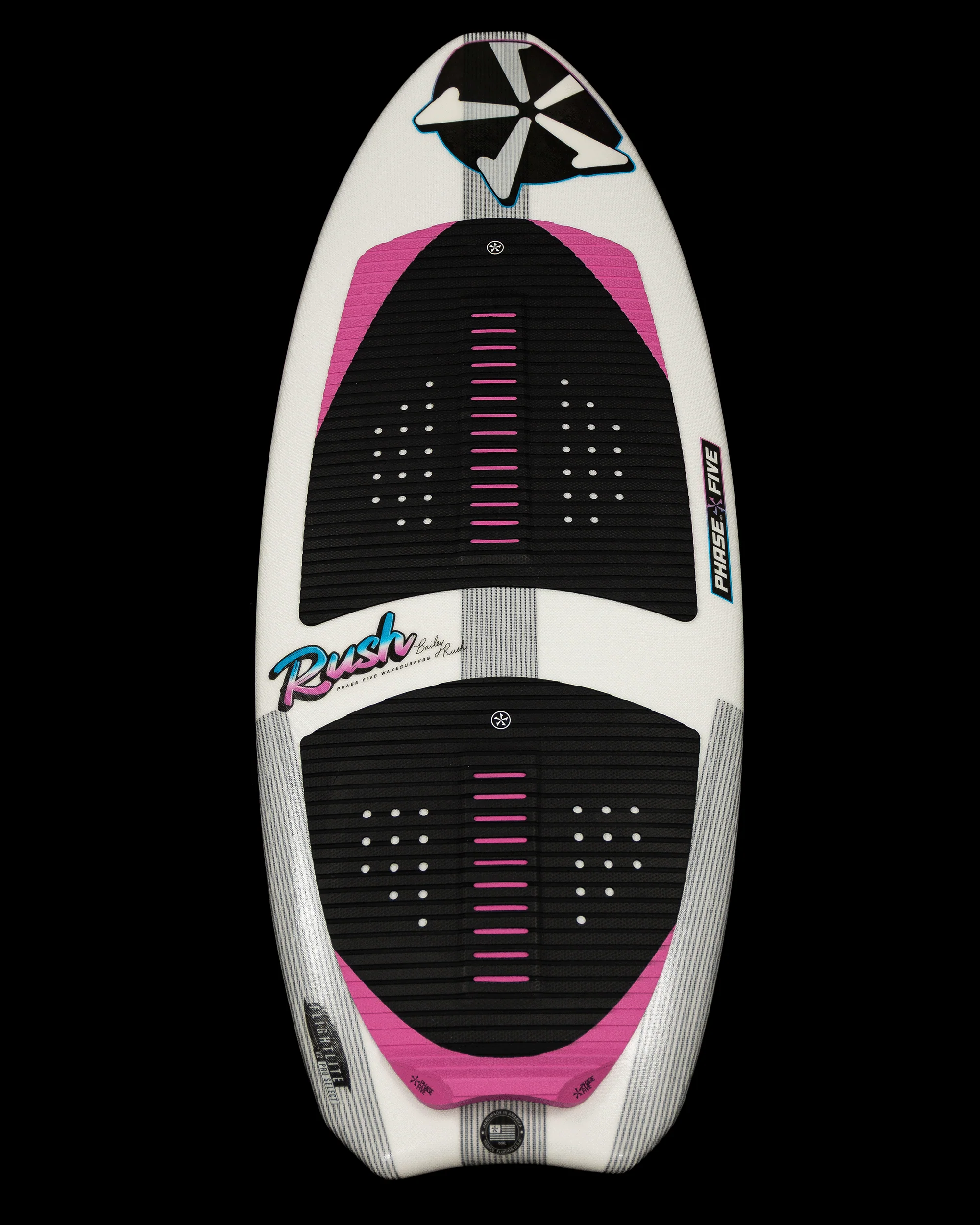 Vista della tavola da wakesurf in stile Phase Five Rush dal dess.png