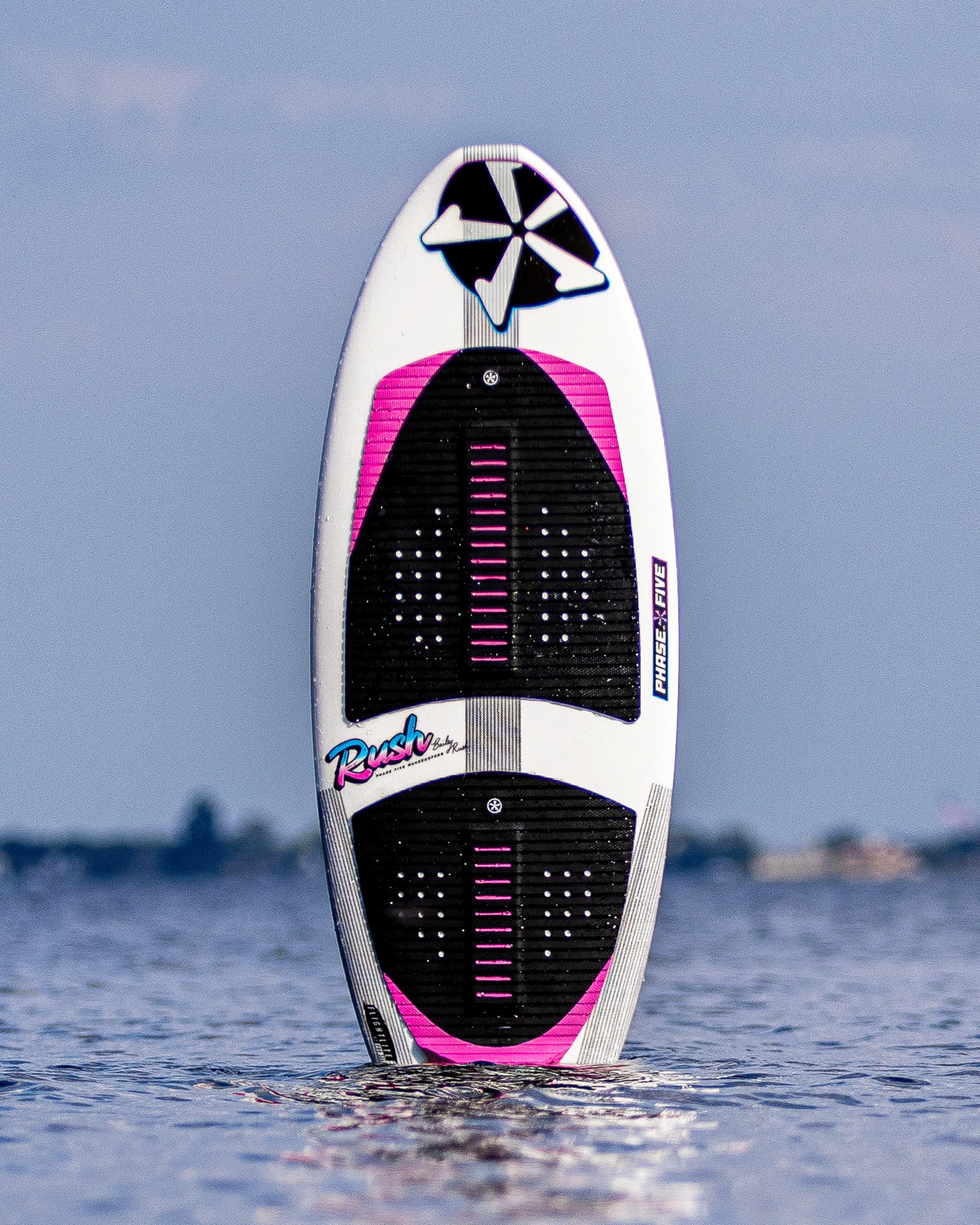 Tavola da wakesurf Phase Five Rush, vista dall'alto.png