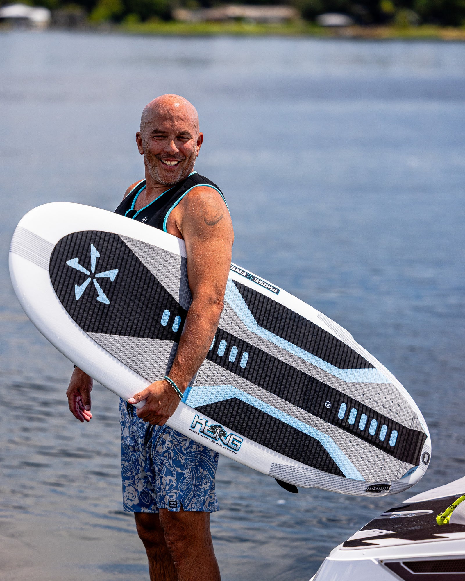 wakesurf SURF STYLE 2027 FASE CINCO KONG feliz