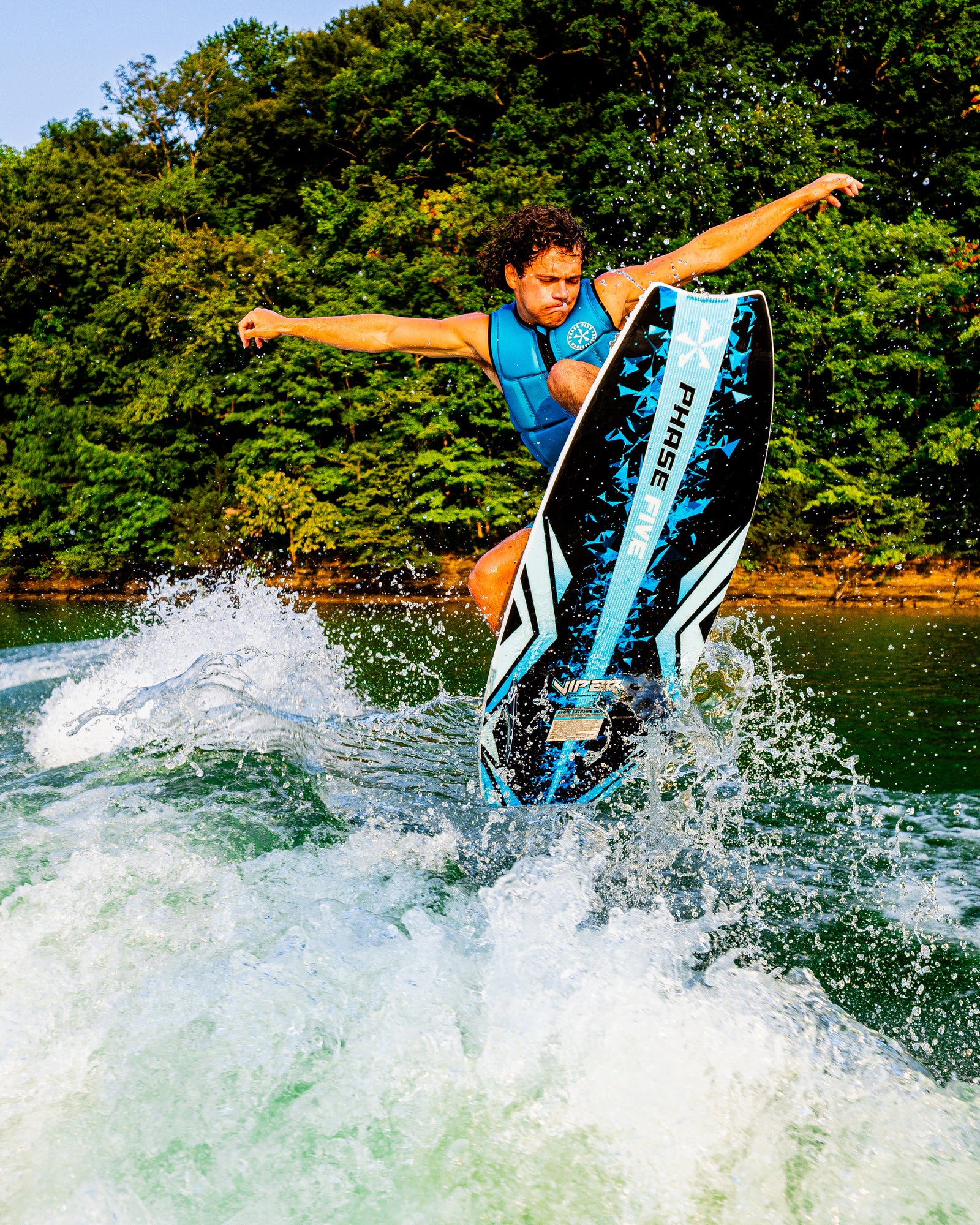 • Tabla de wakesurf - estilo surf - fase cinco - viper